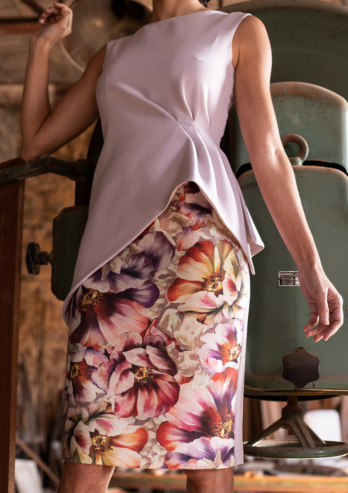 Comprar Vestido Flores de diseño online - Isabel Serrano Moda